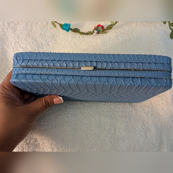 Trish McEvoy Blue Reptile Make-up/ Brushes Hardcase - Picture 4 of 14